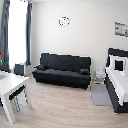 זאגרב Virtus Apartments And Rooms With Free Private Parking חדר תמונה